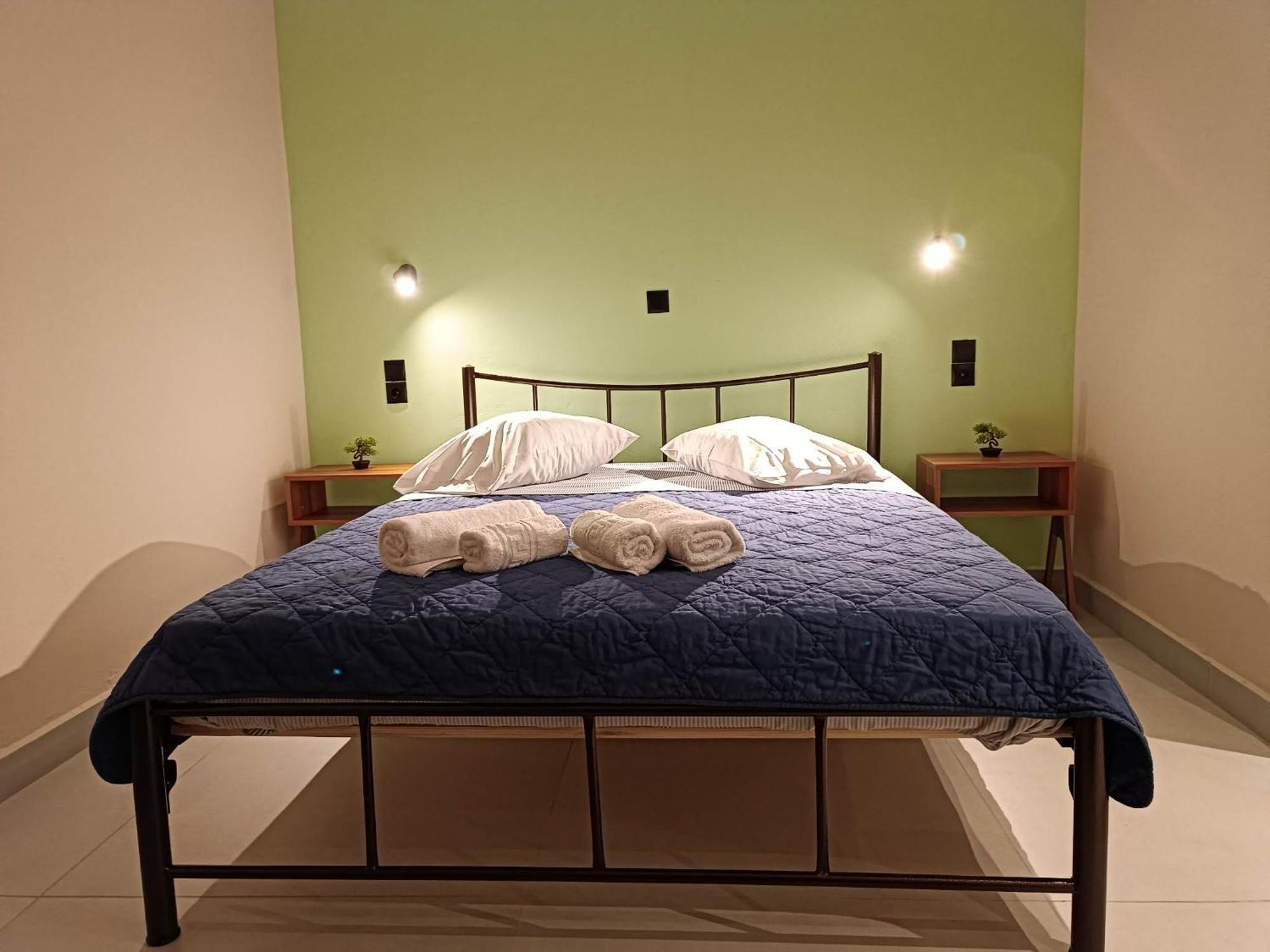 Newly Renovated Apartment Next To The Port Mantouki エクステリア 写真